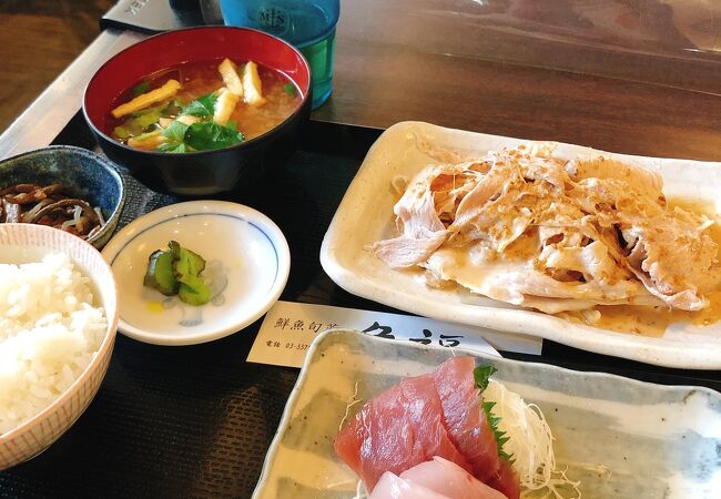 【魚福】メインが２つ選べてごはんおかわり無料で900円の定食