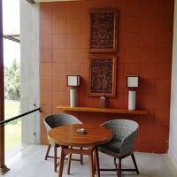 部屋の中のバルコニー