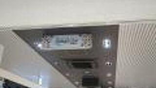 石垣空港のおみやげ物店です．