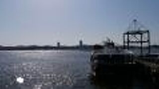 猿島まで１０分の船旅