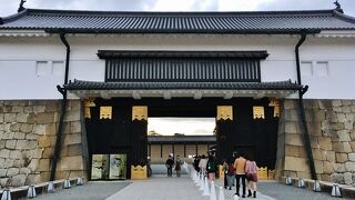 様々なイベントが行われる