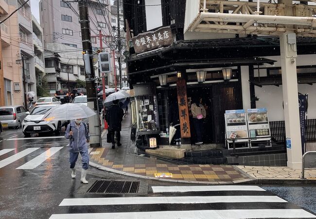 銀座通りの角にありました