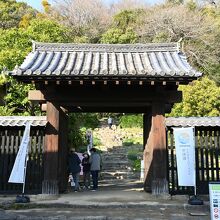 江戸の木戸のような門