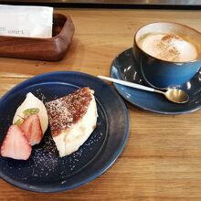 珈琲は写真を撮る前に少し飲んでしまいました