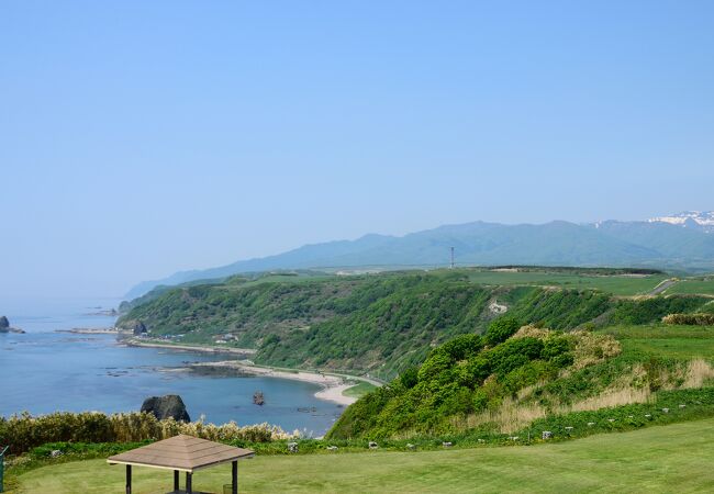 瀬棚市街や日本海を一望できる公園