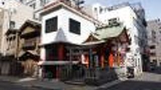 柳橋の近くにあります