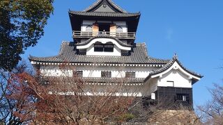 眺めは素晴らしいですが、歩きにくいところがあります。