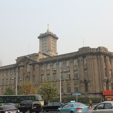 旧大連市役所、現在は中国工商銀行