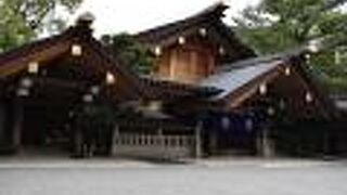 熱田神宮の神楽殿