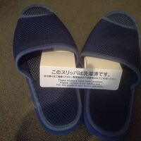 スリッパは洗浄済みの衛生的なもの