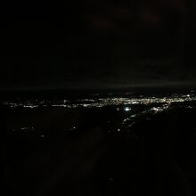 離陸直後に岡山市街の夜景が見えました。