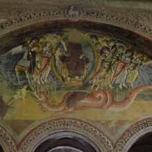 龍を退治する大天使ミカエル（２０１２年５月現地にて撮影）