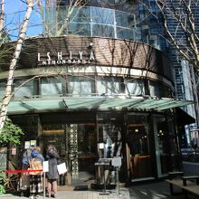 １階で分かり易い場所