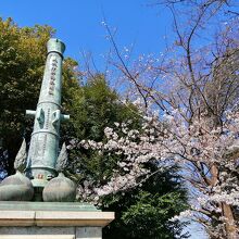 高島秋帆先生紀功碑