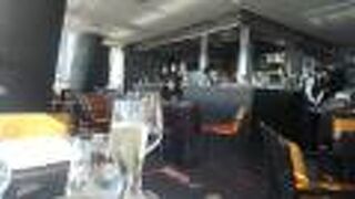 東京タワーを眺めながらお洒落なランチ