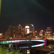 夜のライトアップが綺麗でした。