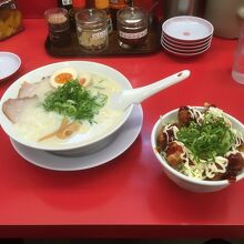 鳥白湯ラーメン