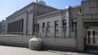 上野駅にあります