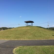 公園中央の築山（丘？）