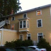 別館まで少し歩きます。