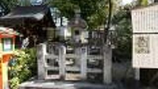 八坂神社境内の東側