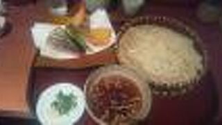 うどんも天ぷらも酒も旨い人気の讃岐うどん