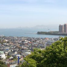 見渡せる景色　海の中道、福岡タワー方面