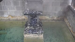 まあ、祠ですね