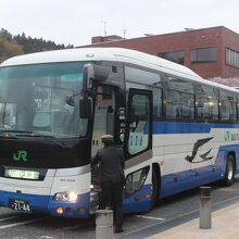 木・土は三春駅まで列車代行バスになります