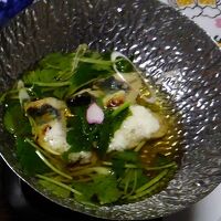 夕食時に出た、鰻とろろ鍋