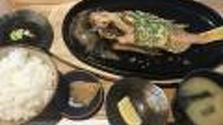 鮮魚のバター焼き定食