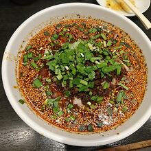 紅麻辣担々麺