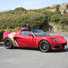 攻めた走りをするよりオープンカー等でドライブを楽しむ所