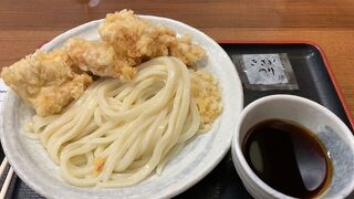 あまり讃岐うどんのコシは感じられなかった...。