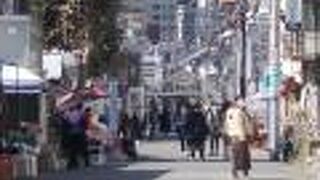 いつも多くの人々があつまっています。