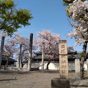 日根神社のまくら祭で御渡する日根神社御旅所