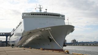 運賃が安い割には豪華なフェリーでした