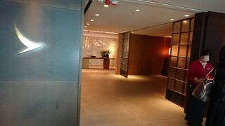 ザ ピア　First Class Lounge は素敵なラウンジ。