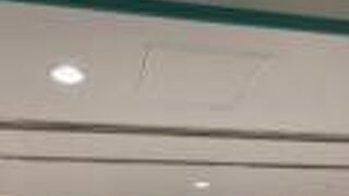 新橋の地下ショッピングエリア