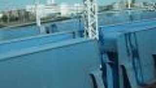 森永製菓の工場がみえた