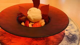 インテリアが素晴らしいのでより美味しく感じます