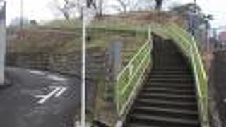 権現山が今は公園になっています。