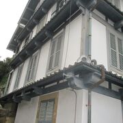 天主堂わきに建つキリシタン博物館