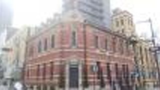 三休橋筋のレトロ建築