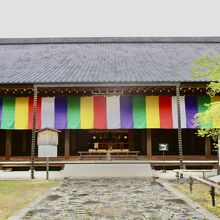 襖絵が数多く観られます