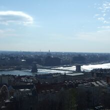 丘から眺めた橋