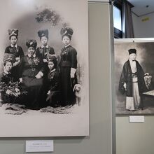 若い看護師と八重