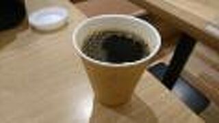 ホットブレンドコーヒーを購入