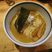 魚介系の旨みが凝縮したスープ