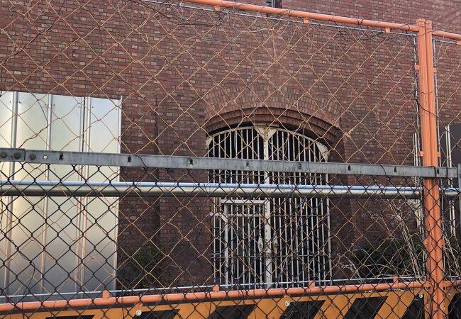 旧中野刑務所表門